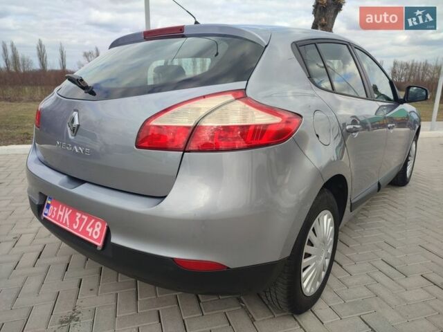 Серый Рено Меган, объемом двигателя 1.6 л и пробегом 114 тыс. км за 6999 $, фото 23 на Automoto.ua