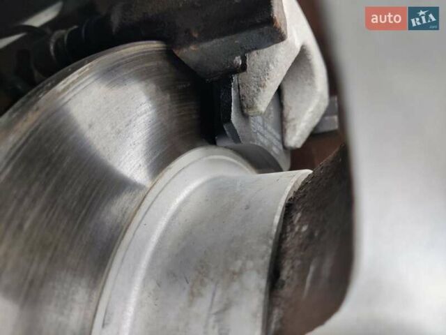 Рено Меган 2009 у Барышевке на Automoto.ua Сірий Рено Меган, об'ємом двигуна 1.6 л та пробігом 185 тис. км за 6950 $, фото 18 на Automoto.ua