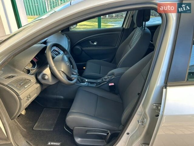Серый Рено Меган, объемом двигателя 1.6 л и пробегом 187 тыс. км за 6700 $, фото 17 на Automoto.ua