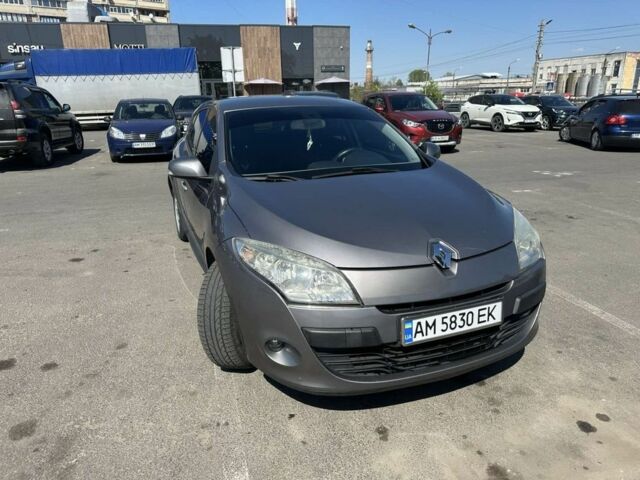 Сірий Рено Меган, об'ємом двигуна 1.5 л та пробігом 283 тис. км за 5750 $, фото 3 на Automoto.ua