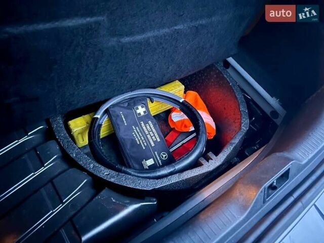 Сірий Рено Меган, об'ємом двигуна 1.6 л та пробігом 186 тис. км за 6900 $, фото 81 на Automoto.ua