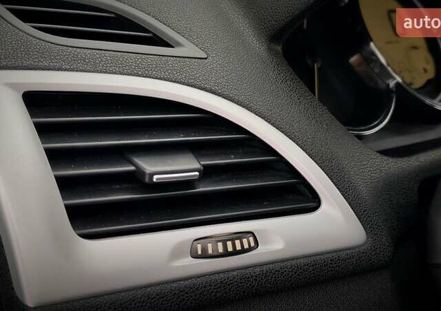 Сірий Рено Меган, об'ємом двигуна 1.6 л та пробігом 188 тис. км за 7499 $, фото 77 на Automoto.ua