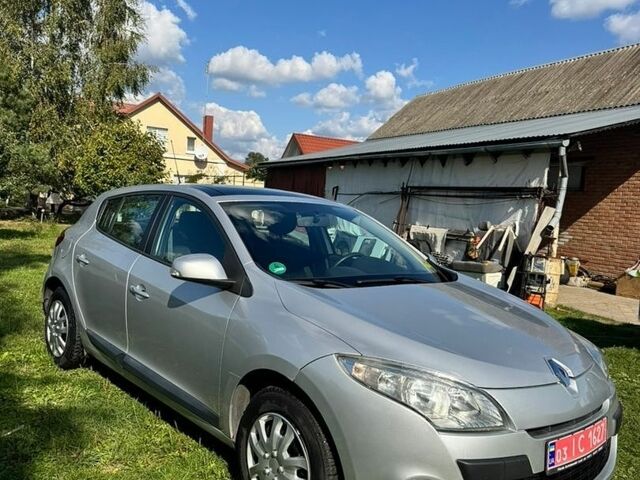 Сірий Рено Меган, об'ємом двигуна 1.6 л та пробігом 189 тис. км за 6200 $, фото 10 на Automoto.ua