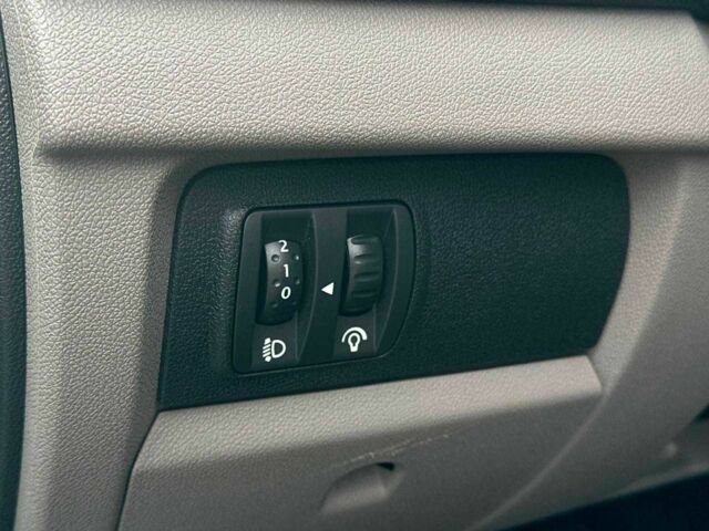 Серый Рено Меган, объемом двигателя 1.5 л и пробегом 231 тыс. км за 5300 $, фото 13 на Automoto.ua