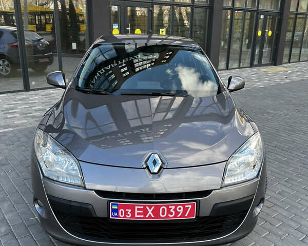 Сірий Рено Меган, об'ємом двигуна 1.6 л та пробігом 198 тис. км за 6750 $, фото 11 на Automoto.ua