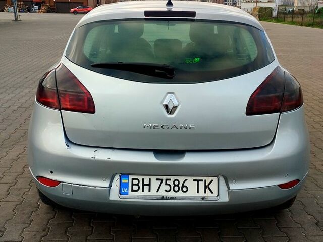 Сірий Рено Меган, об'ємом двигуна 1.5 л та пробігом 0 тис. км за 4500 $, фото 1 на Automoto.ua