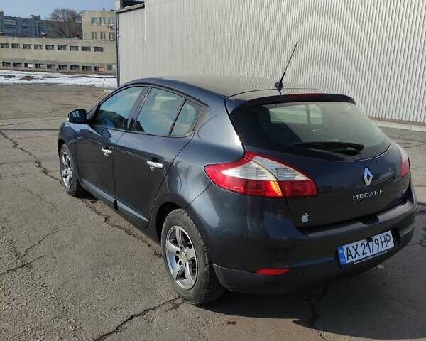 Серый Рено Меган, объемом двигателя 1.5 л и пробегом 211 тыс. км за 6600 $, фото 3 на Automoto.ua