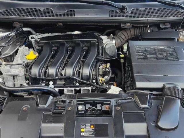 Сірий Рено Меган, об'ємом двигуна 1.6 л та пробігом 199 тис. км за 6500 $, фото 4 на Automoto.ua