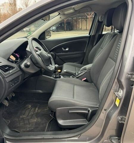 Серый Рено Меган, объемом двигателя 1.6 л и пробегом 215 тыс. км за 6300 $, фото 15 на Automoto.ua