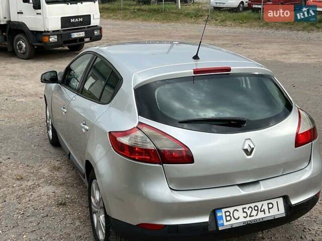 Сірий Рено Меган, об'ємом двигуна 1.5 л та пробігом 372 тис. км за 4550 $, фото 8 на Automoto.ua