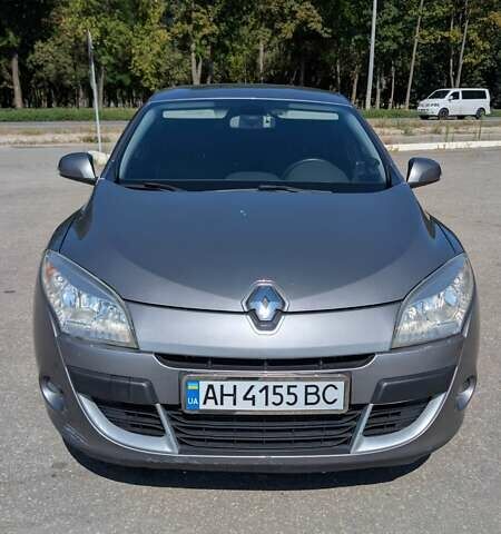 Рено Меган 2009 у Дніпро (Дніпропетровську) на Automoto.ua Сірий Рено Меган, об'ємом двигуна 1.5 л та пробігом 282 тис. км за 6300 $, фото 2 на Automoto.ua