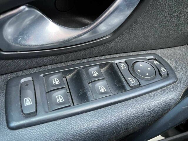 Рено Меган 2009 в Киеве на Automoto.ua Серый Рено Меган, объемом двигателя 1.5 л и пробегом 339 тыс. км за 7290 $, фото 14 на Automoto.ua