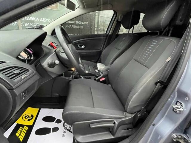 Рено Меган 2009 в Стрые на Automoto.ua Серый Рено Меган, объемом двигателя 1.6 л и пробегом 131 тыс. км за 6999 $, фото 9 на Automoto.ua