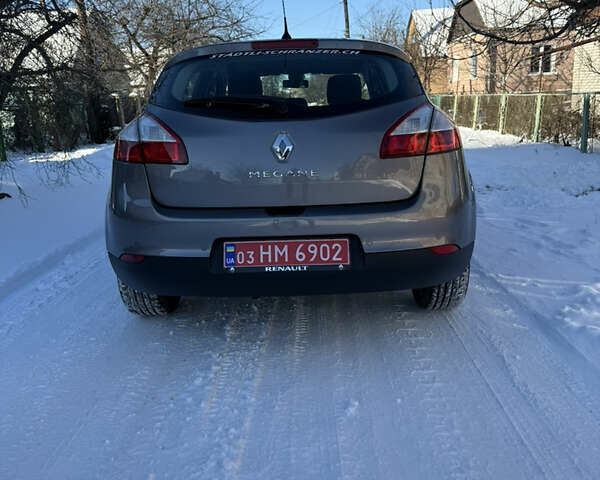 Сірий Рено Меган, об'ємом двигуна 1.6 л та пробігом 193 тис. км за 6700 $, фото 15 на Automoto.ua