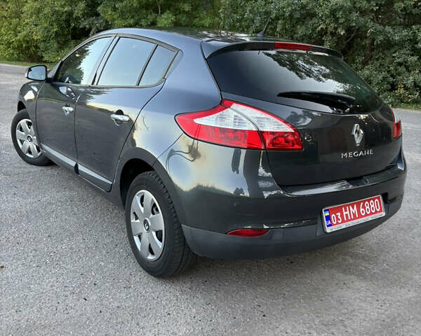 Сірий Рено Меган, об'ємом двигуна 1.6 л та пробігом 186 тис. км за 6700 $, фото 3 на Automoto.ua
