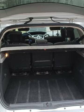 Серый Рено Меган, объемом двигателя 1.6 л и пробегом 243 тыс. км за 5800 $, фото 5 на Automoto.ua