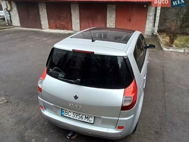 Серый Рено Меган, объемом двигателя 1.6 л и пробегом 243 тыс. км за 5800 $, фото 2 на Automoto.ua