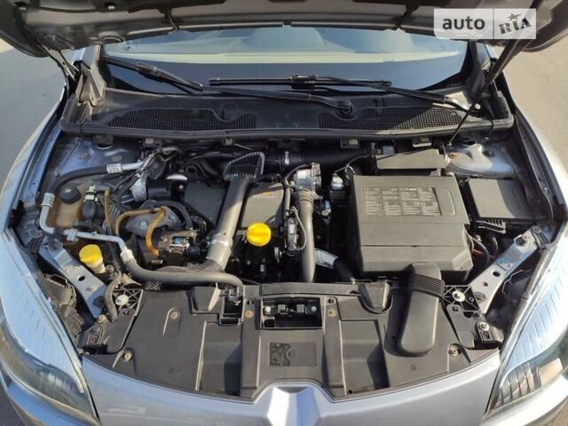 Сірий Рено Меган, об'ємом двигуна 1.5 л та пробігом 780 тис. км за 4300 $, фото 22 на Automoto.ua