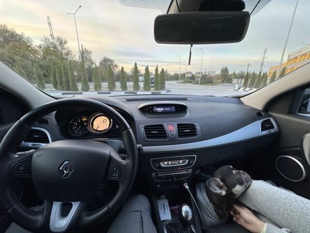 Сірий Рено Меган, об'ємом двигуна 1.5 л та пробігом 305 тис. км за 7000 $, фото 6 на Automoto.ua