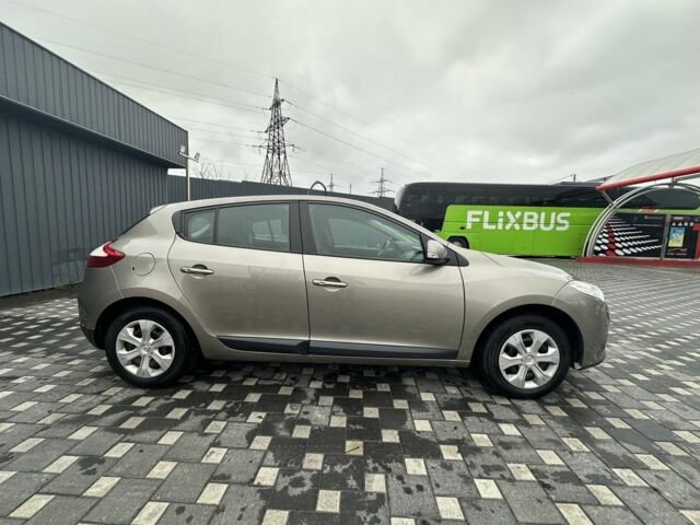 Серый Рено Меган, объемом двигателя 1.6 л и пробегом 248 тыс. км за 6800 $, фото 9 на Automoto.ua