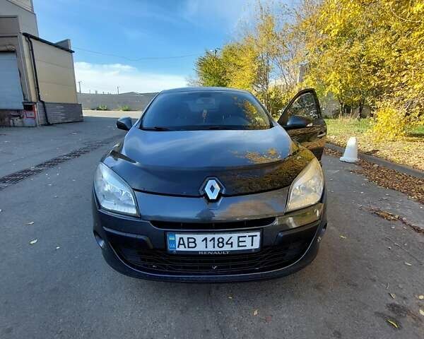 Сірий Рено Меган, об'ємом двигуна 1.46 л та пробігом 280 тис. км за 5900 $, фото 7 на Automoto.ua