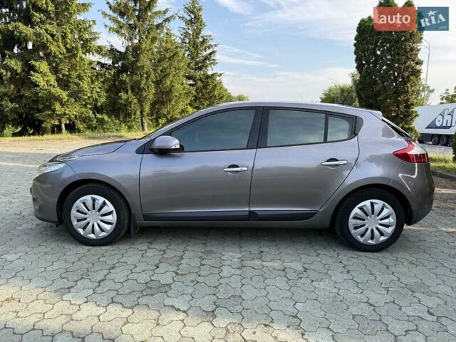 Серый Рено Меган, объемом двигателя 1.46 л и пробегом 268 тыс. км за 6650 $, фото 9 на Automoto.ua