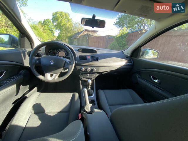 Рено Меган 2010 в Чернигове на Automoto.ua Серый Рено Меган, объемом двигателя 1.6 л и пробегом 240 тыс. км за 7000 $, фото 6 на Automoto.ua
