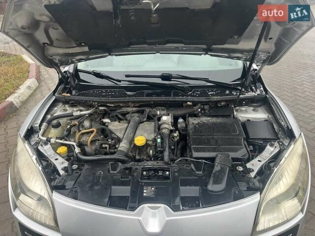 Серый Рено Меган, объемом двигателя 1.46 л и пробегом 322 тыс. км за 5800 $, фото 13 на Automoto.ua