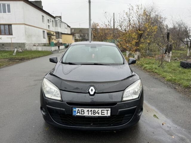 Серый Рено Меган, объемом двигателя 1.5 л и пробегом 280 тыс. км за 6200 $, фото 1 на Automoto.ua