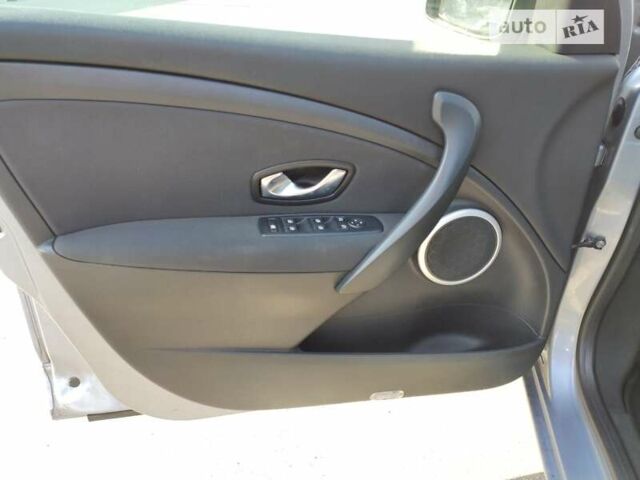 Сірий Рено Меган, об'ємом двигуна 1.5 л та пробігом 780 тис. км за 4300 $, фото 20 на Automoto.ua