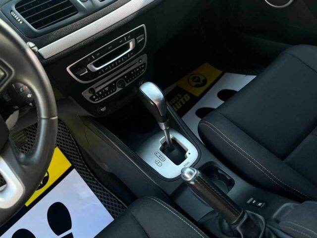 Серый Рено Меган, объемом двигателя 1.5 л и пробегом 289 тыс. км за 7200 $, фото 19 на Automoto.ua