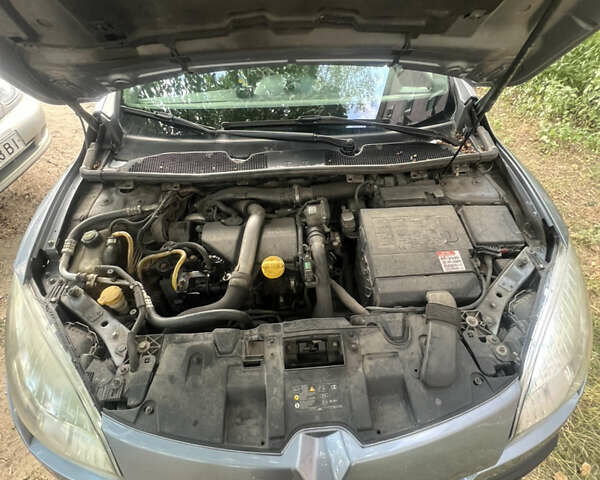 Рено Меган 2010 в Днепре (Днепропетровске) на Automoto.ua Серый Рено Меган, объемом двигателя 1.5 л и пробегом 326 тыс. км за 5550 $, фото 10 на Automoto.ua