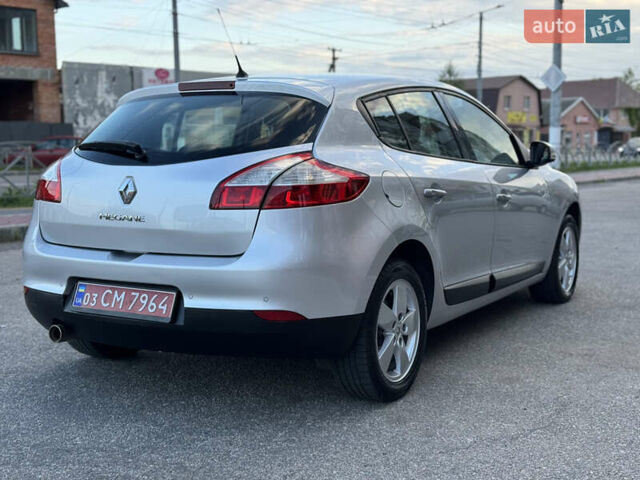 Серый Рено Меган, объемом двигателя 1.6 л и пробегом 180 тыс. км за 6550 $, фото 10 на Automoto.ua