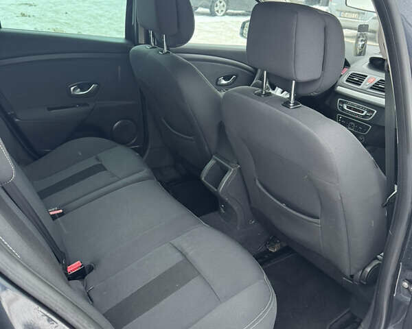 Серый Рено Меган, объемом двигателя 1.6 л и пробегом 243 тыс. км за 6800 $, фото 28 на Automoto.ua