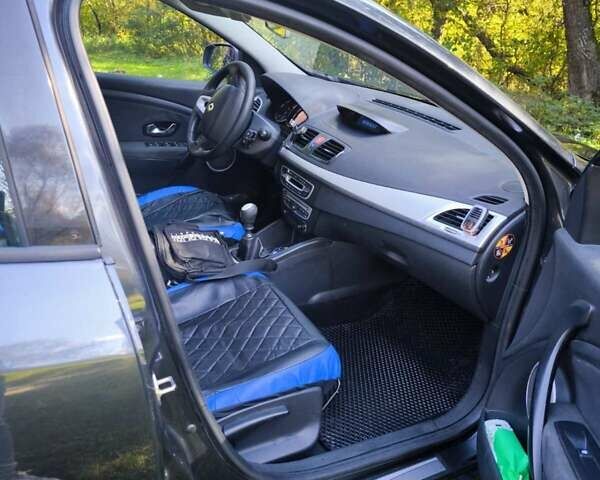 Серый Рено Меган, объемом двигателя 1.46 л и пробегом 178 тыс. км за 5600 $, фото 18 на Automoto.ua