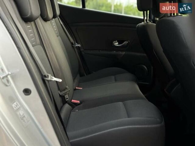 Серый Рено Меган, объемом двигателя 1.6 л и пробегом 168 тыс. км за 6500 $, фото 10 на Automoto.ua