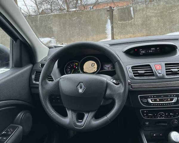 Серый Рено Меган, объемом двигателя 1.6 л и пробегом 148 тыс. км за 6850 $, фото 24 на Automoto.ua