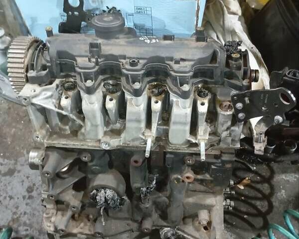 Сірий Рено Меган, об'ємом двигуна 1.5 л та пробігом 780 тис. км за 4300 $, фото 3 на Automoto.ua