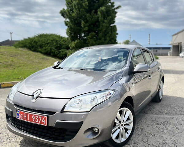 Сірий Рено Меган, об'ємом двигуна 1.6 л та пробігом 191 тис. км за 7600 $, фото 11 на Automoto.ua