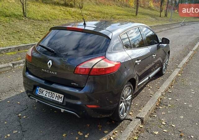 Рено Меган 2010 в Ровно на Automoto.ua Серый Рено Меган, объемом двигателя 1.46 л и пробегом 286 тыс. км за 5500 $, фото 10 на Automoto.ua