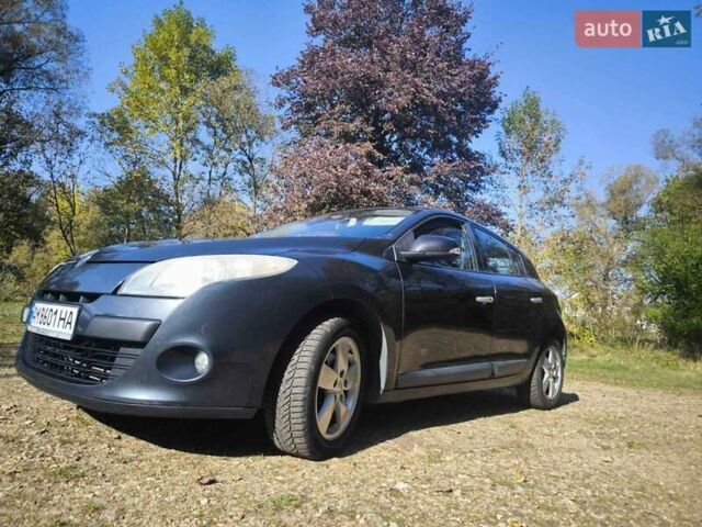 Серый Рено Меган, объемом двигателя 1.46 л и пробегом 178 тыс. км за 5600 $, фото 4 на Automoto.ua