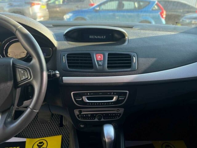 Серый Рено Меган, объемом двигателя 1.5 л и пробегом 289 тыс. км за 7200 $, фото 20 на Automoto.ua