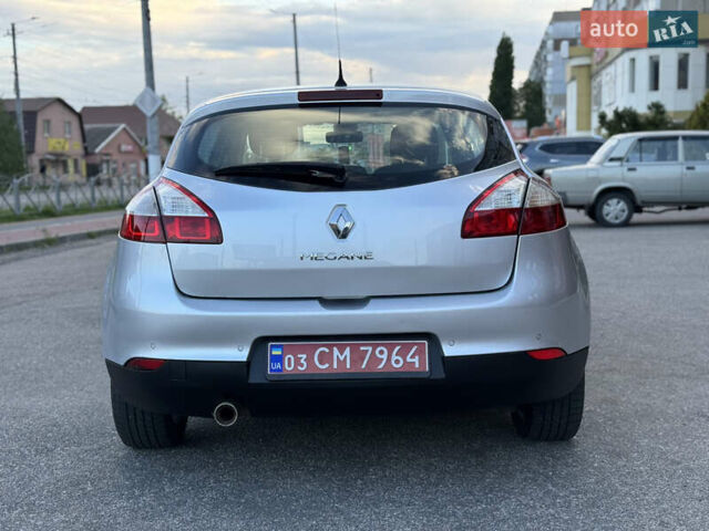 Серый Рено Меган, объемом двигателя 1.6 л и пробегом 180 тыс. км за 6550 $, фото 11 на Automoto.ua