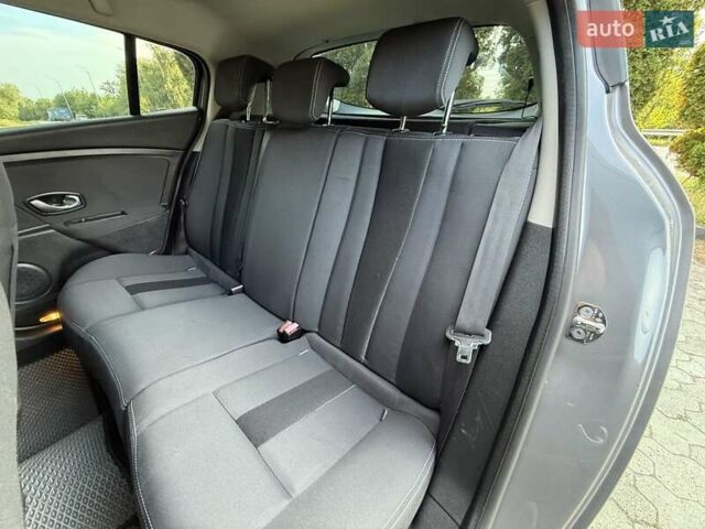 Серый Рено Меган, объемом двигателя 1.46 л и пробегом 268 тыс. км за 6650 $, фото 12 на Automoto.ua