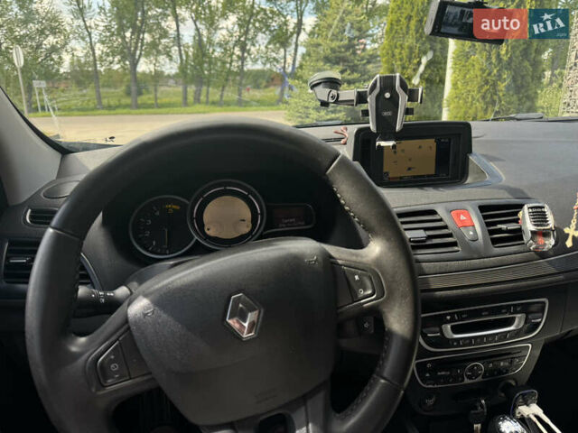 Серый Рено Меган, объемом двигателя 1.46 л и пробегом 230 тыс. км за 6299 $, фото 11 на Automoto.ua
