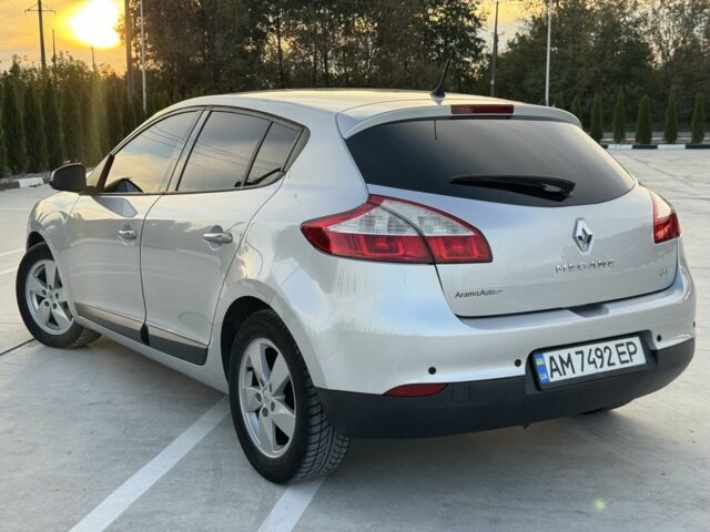 Сірий Рено Меган, об'ємом двигуна 1.5 л та пробігом 305 тис. км за 7000 $, фото 4 на Automoto.ua