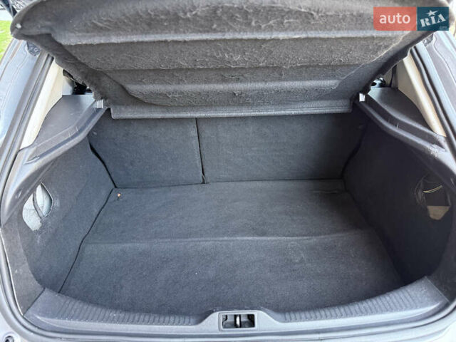Рено Меган 2010 в Одессе на Automoto.ua Серый Рено Меган, объемом двигателя 1.46 л и пробегом 221 тыс. км за 5999 $, фото 17 на Automoto.ua