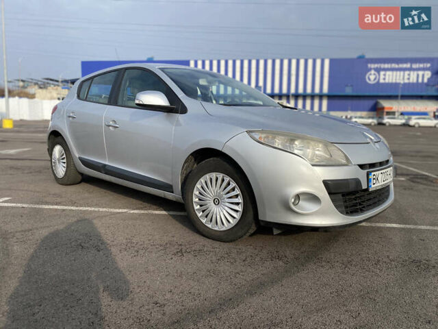 Серый Рено Меган, объемом двигателя 1.46 л и пробегом 286 тыс. км за 6650 $, фото 1 на Automoto.ua