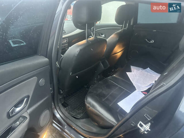 Сірий Рено Меган, об'ємом двигуна 1.46 л та пробігом 241 тис. км за 6500 $, фото 9 на Automoto.ua