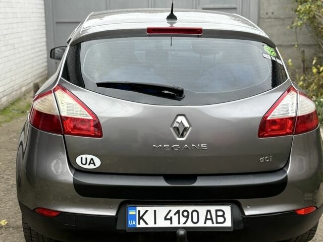 Серый Рено Меган, объемом двигателя 1.5 л и пробегом 256 тыс. км за 6500 $, фото 3 на Automoto.ua
